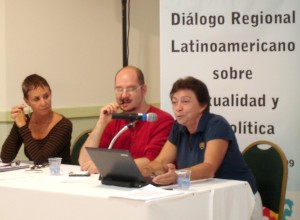 Sonia Corrêa, Rafael de la Dehesa e Gloria Careaga